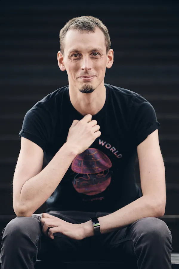 A photo of Piotr Migdał